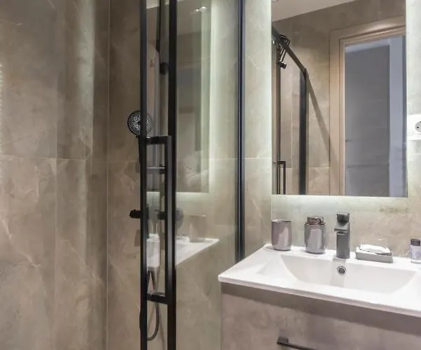 Zenou 24 Downtown Appartement
