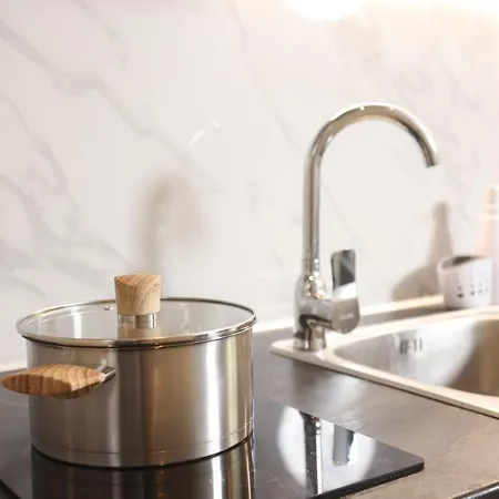 Zenou 24 Downtown * テッサロニキ