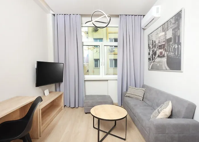 Zenou 24 Downtown * Salonic