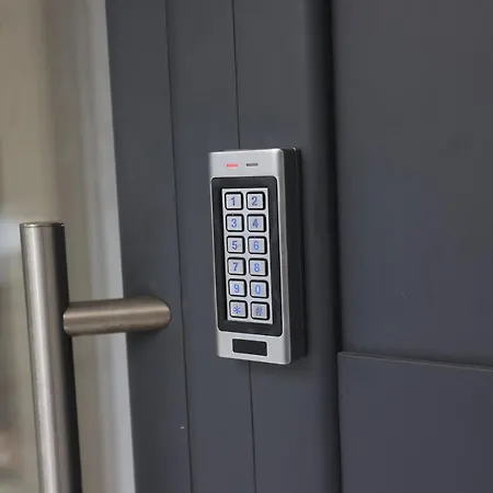 Zenou 24 Downtown Apartament